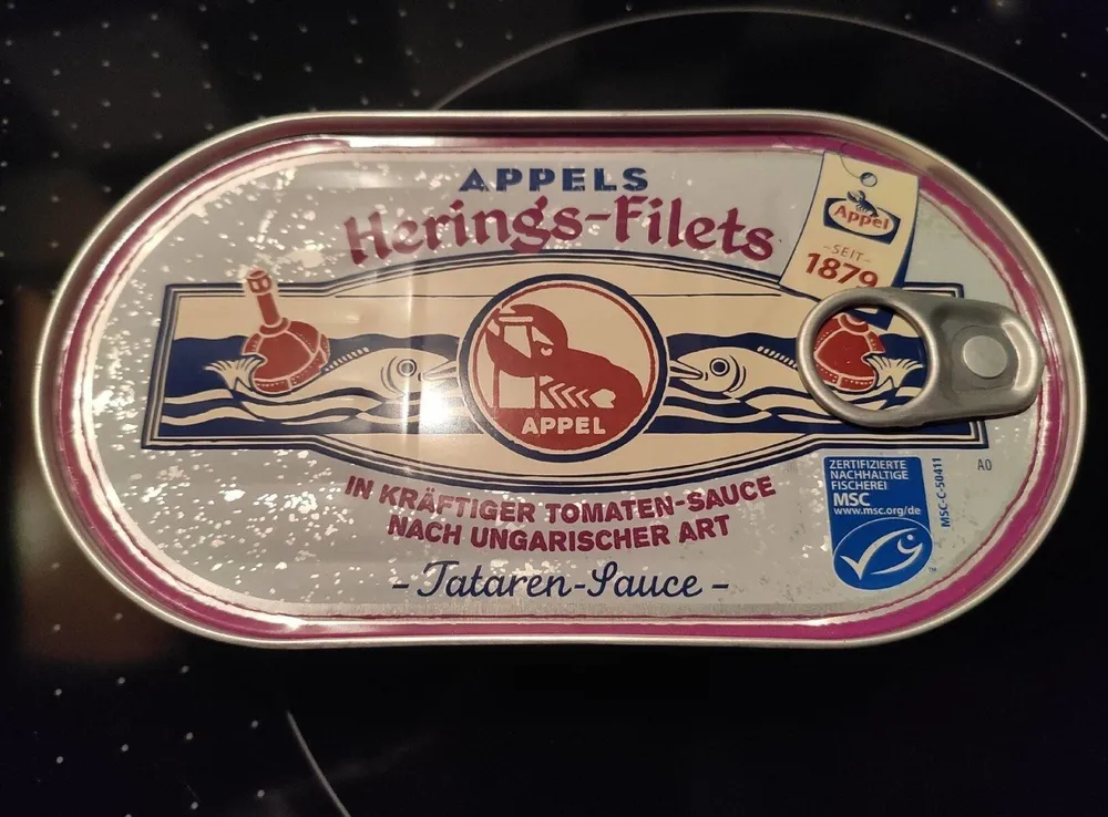 Herings-Filets -Tataren-Sauce- in kräftiger Sauce mit Tomaten nach ungarischer Art