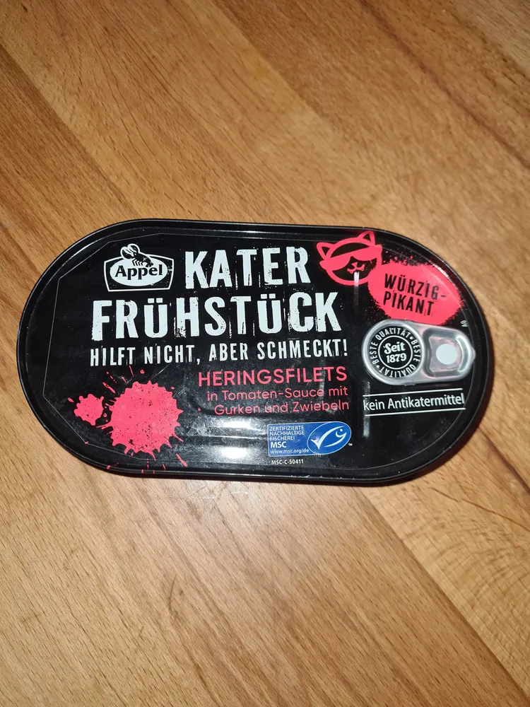 Kater Frühstück