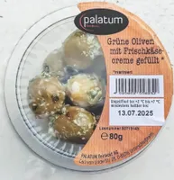 Grüne Oliven mit Frischkäsecreme gefüllt