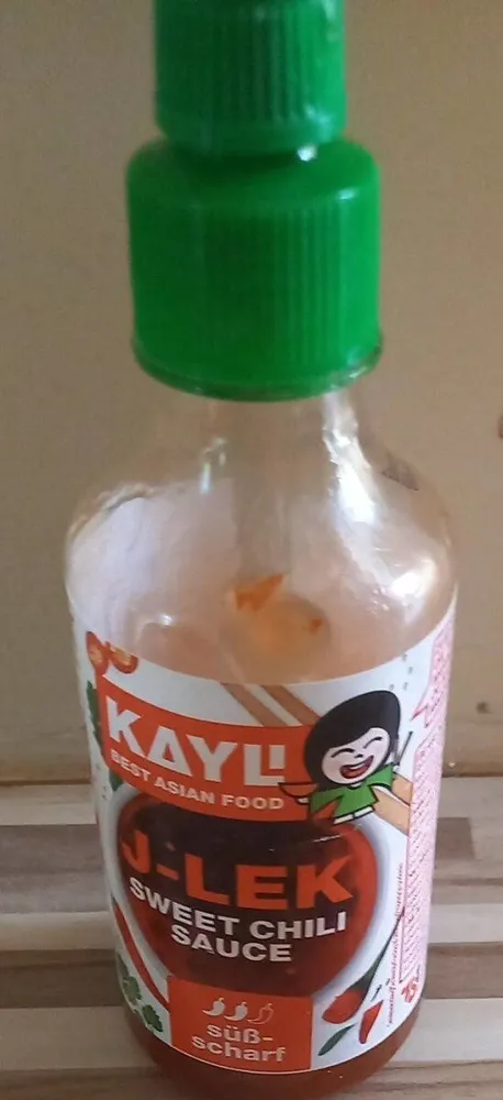 J-Lek Sweet Chili Sauce