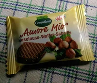 Haselnuss-Waffel-Schnitte