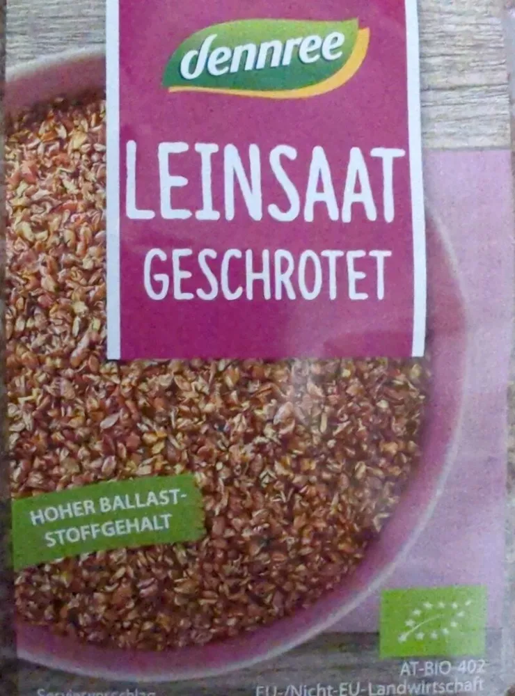 Leinsaat geschrotet