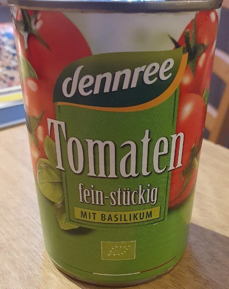 Tomaten fein-stückig mit Basilikum