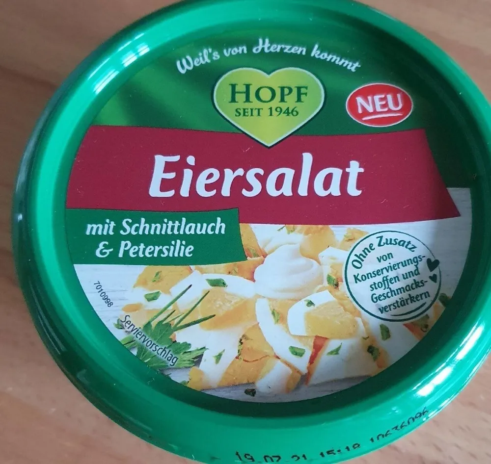 Eiersalat mit Schnittlauch und Petersilie