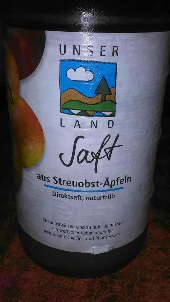 Saft aus streuobst-Äpfeln