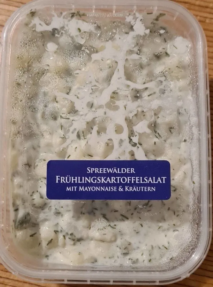 Spreewälder Frühlingskartoffelsalat mit Mayonnaise & Kräutern