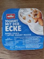 Müller Joghurt mit der Ecke Mandel Crunch