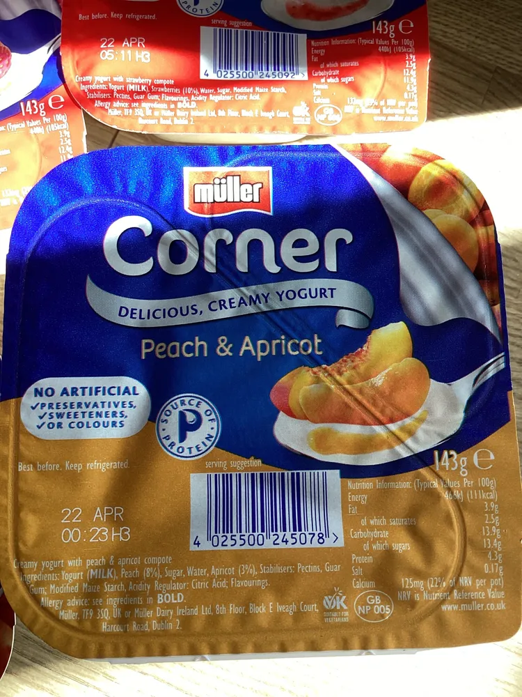 corner peach and apricot