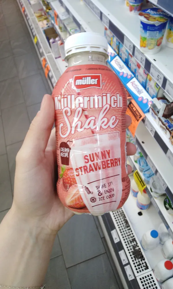 Shake SUNNY STRAWBERRY