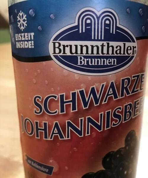 Schwarze Johannisbeere Schorle