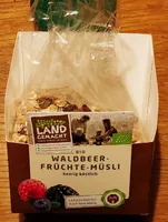 Waldbeer-Früchte-Müsli