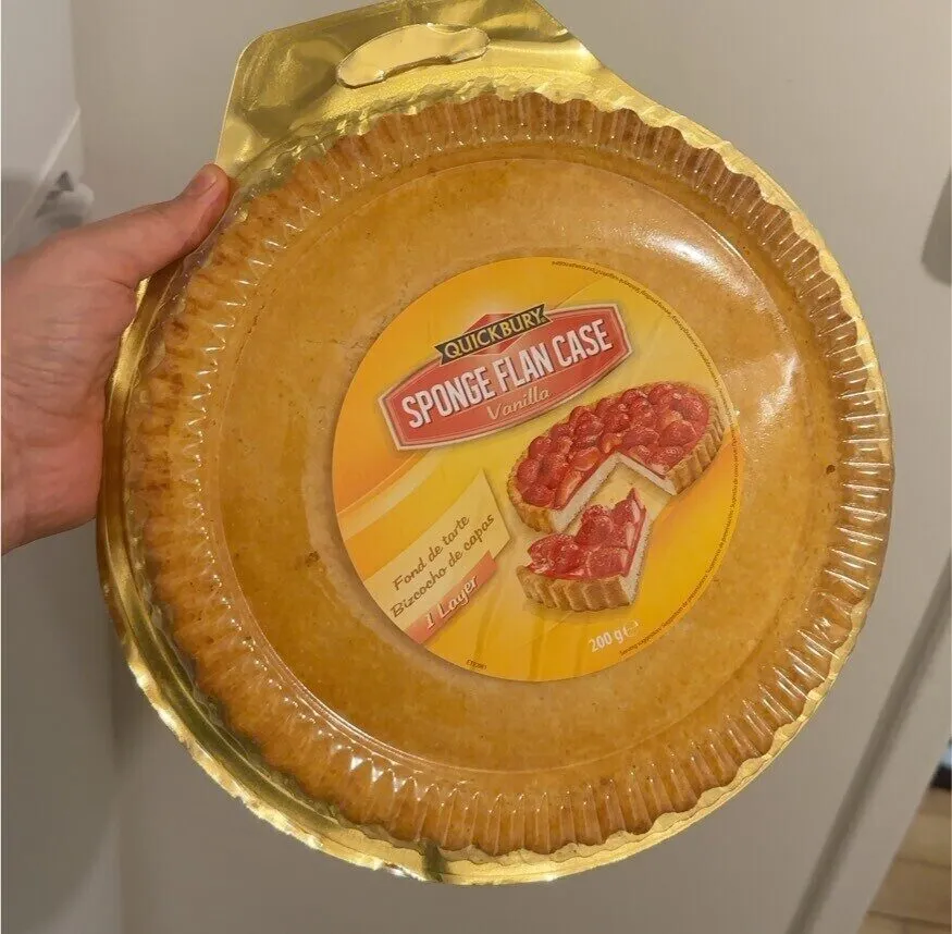 Sponge flan case