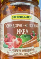 Gemüsezubereitung mit Tomaten und Äpfeln