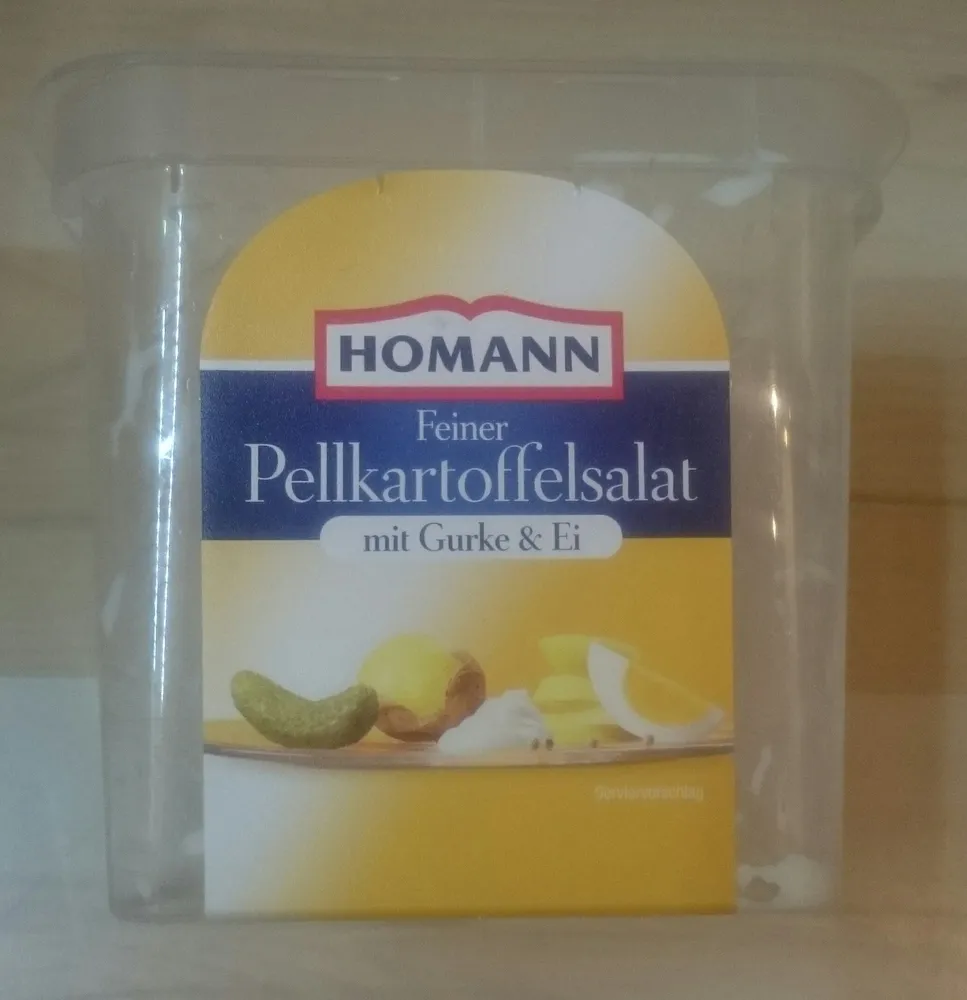 Pellkartoffelsalat mit Gurke und Ei