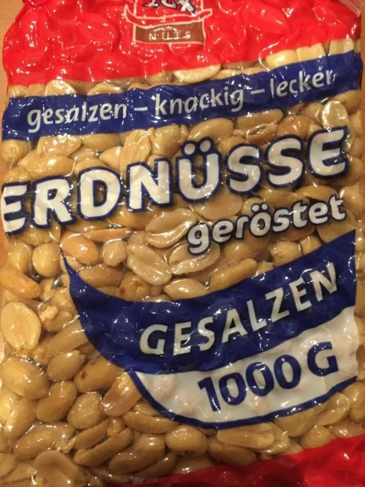 Erdnüsse geröstet gesalzen