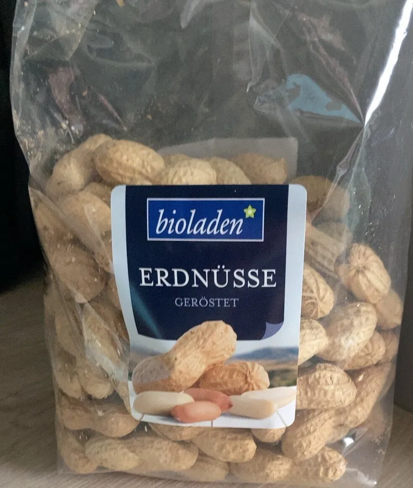 Erdnüsse geröstet