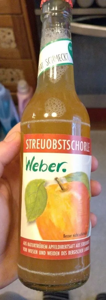 Streuobstschorle