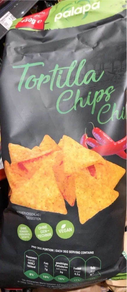 Tortilla chips chili