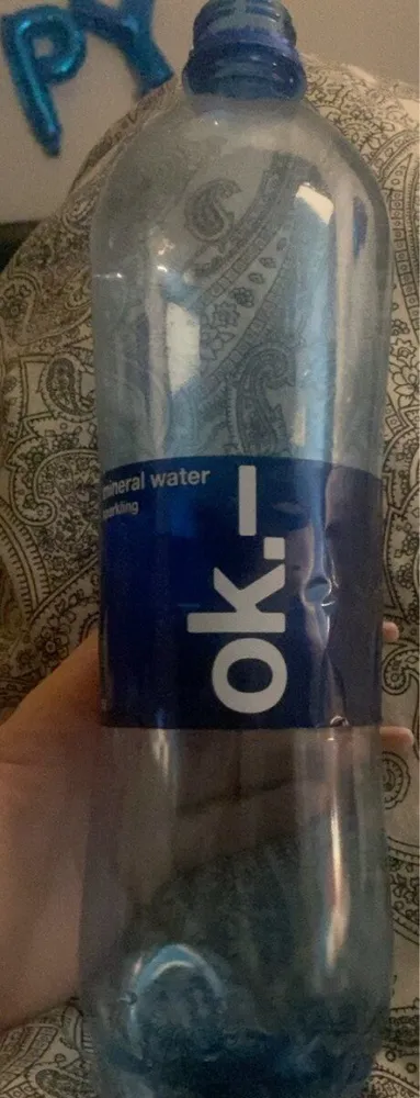 Ok.- Mineralwasser sparkling