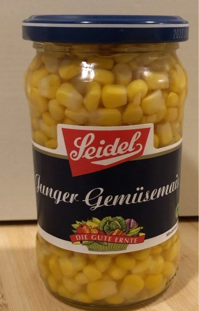 Junger Gemüsemais
