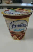Joghurt mit erlesenen Haselnüssen