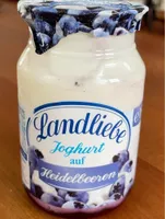 Joghurt auf Heidelbeeren