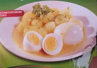 Senfeier mit Kartoffeln