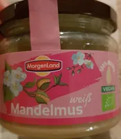 Mandelmus weiß