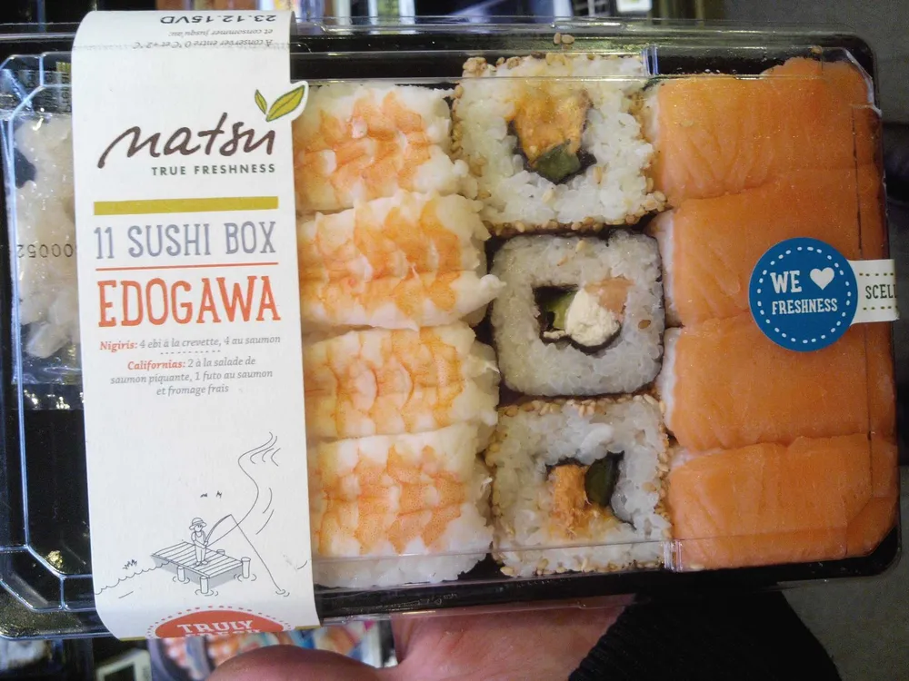 Edogawa, Sushi Box Matsu, (4 nigri saumo- 4 nigris crevette-2 california roll- 1 futomaki)