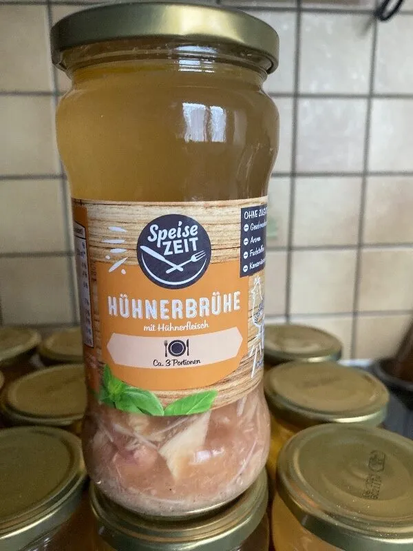 Hühnerbrühe