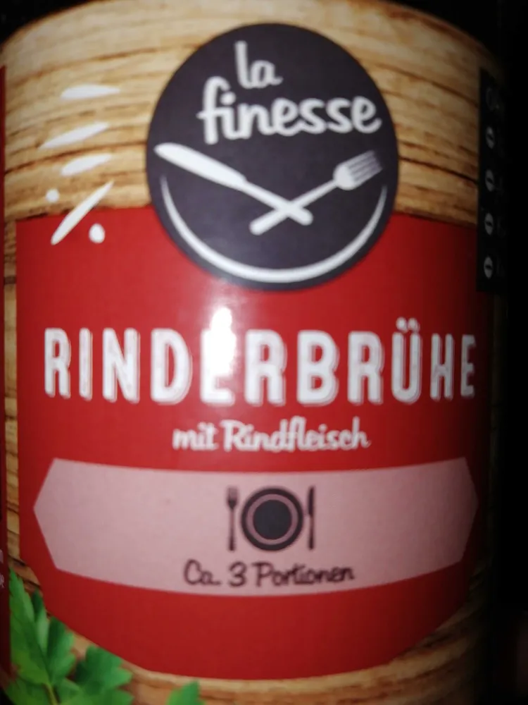 Rinderbrühe mit Rindfleisch