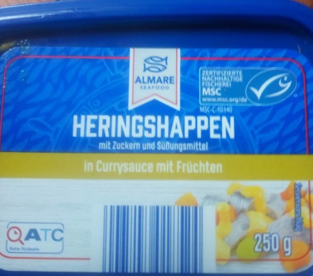Heringshappen in Currysauce mit Früchten