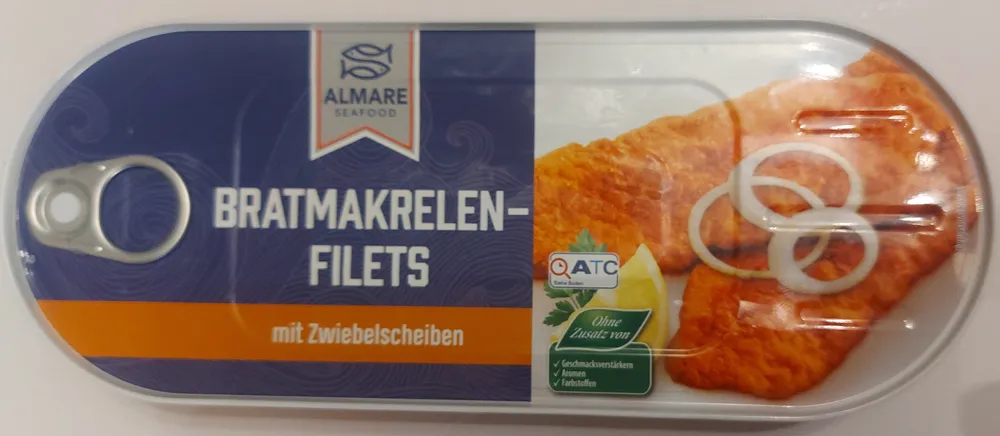 Bratmakrelen-Filets mit Zwiebelscheiben