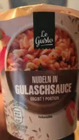 Nudeln in Gulaschsoße