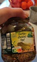 Gurken-Zwiebel-Topf