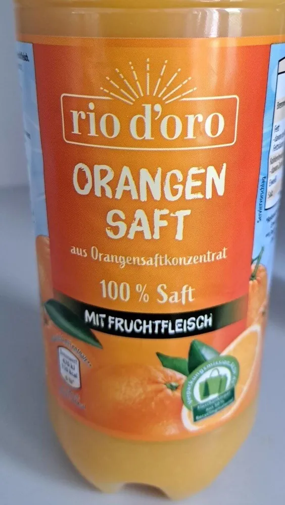 Orangensaft aus Orangensaftkonzentrat