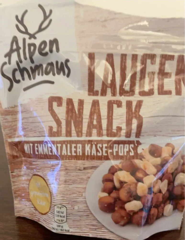 Laugensnack mit Emmentaler Käse-Pops