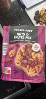 Nuts & fruits-mix