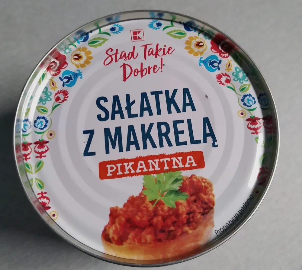sałatka z makrelą