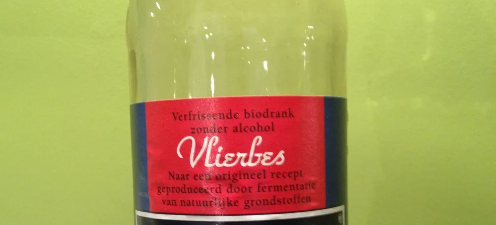 Verfrissende biodrank zonder alcohol Vlierbes