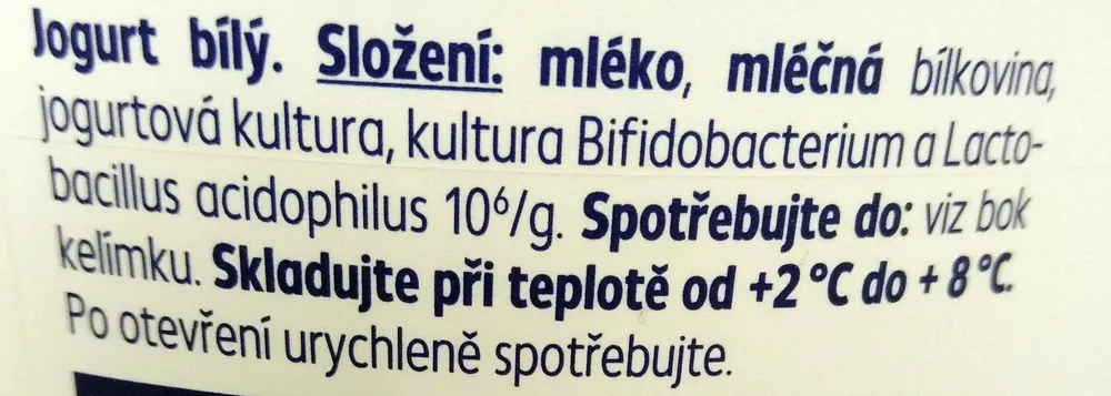 Jogurt bílý