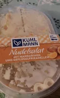 Nudelsalat mit Mandarinen und Geflügelfrikadellen