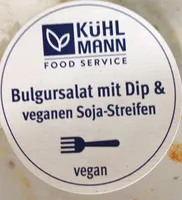 Bulgursalat mit dip und veganen soja-streifen