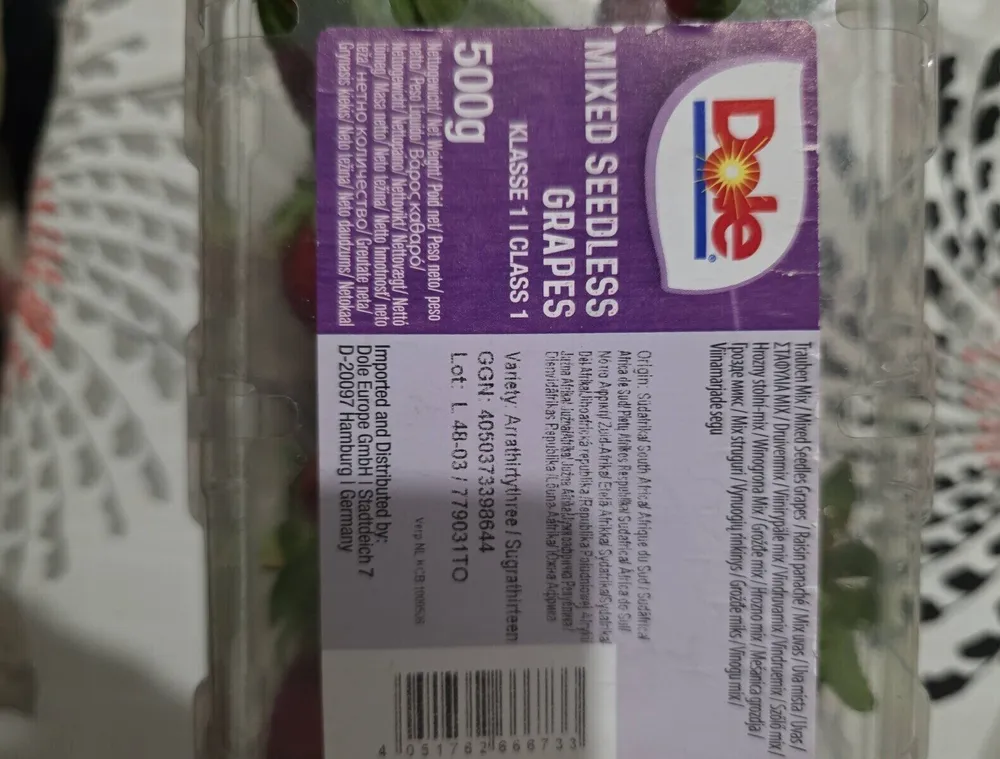 Mixed Seedless Grapes Class 1