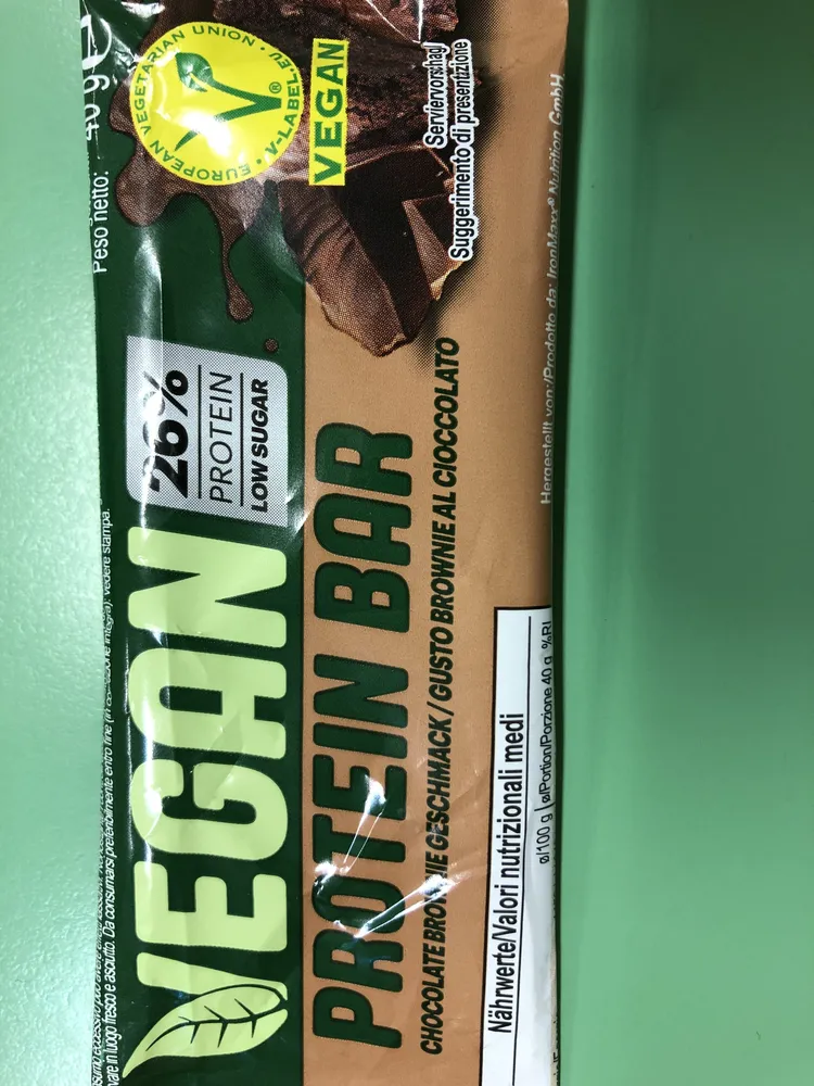 Vegan protein bar chocolare brownie