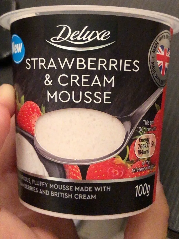 Strawberries & cream mousse