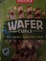 Wafer Curls With Peanut Cream