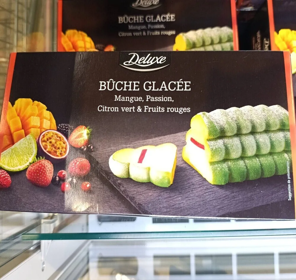 Bûche glacée mangue passion citron et fruits rouges