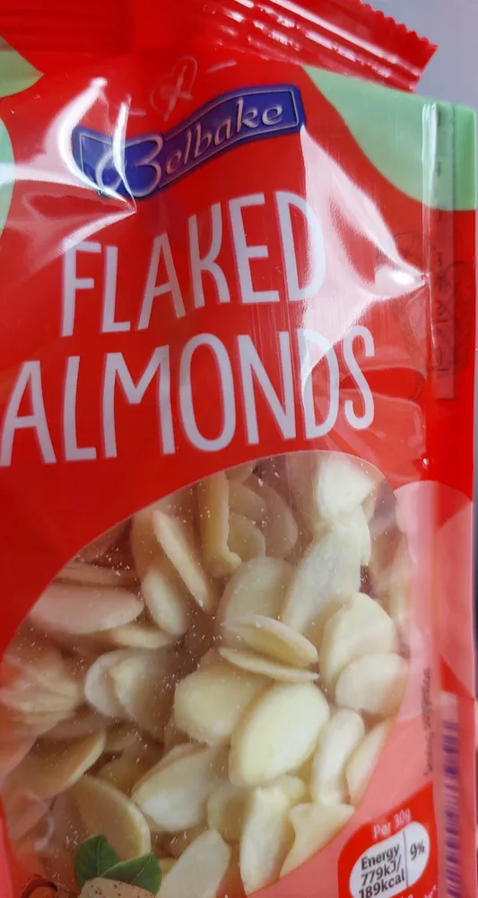 Flaked almonds