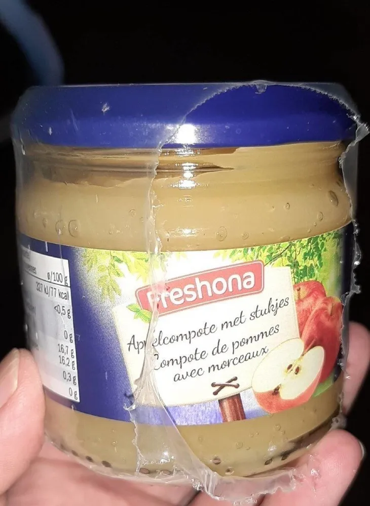 Compote de pommes avec morceaux
